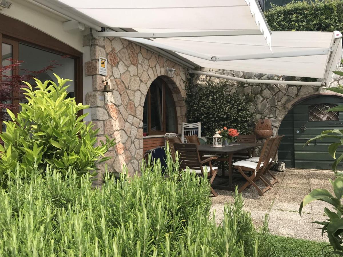 Residence La Mignon Oleandri Торри-дель-Бенако Экстерьер фото