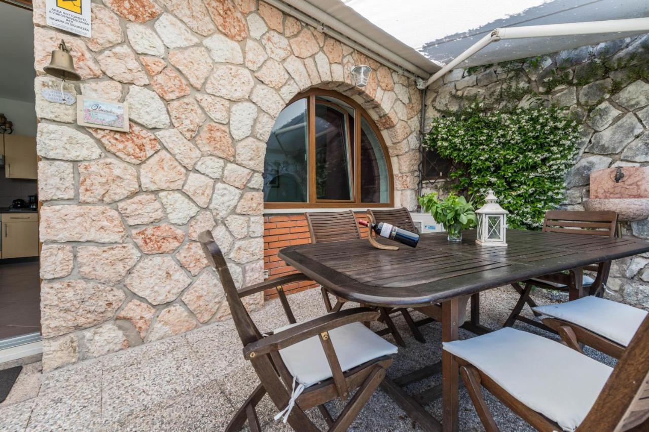 Residence La Mignon Oleandri Торри-дель-Бенако Экстерьер фото